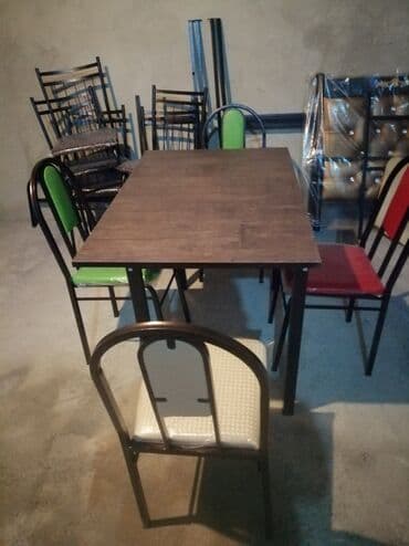 Masa və oturacaq dəstləri: Mətbəx üçün, Yeni, Açılmayan, Kvadrat masa, 6 stul — 26