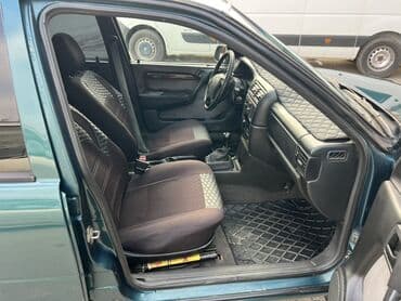 opel vectra 1996: Opel Vectra: 2 l | 1994 il 300303 km Sedan — 4