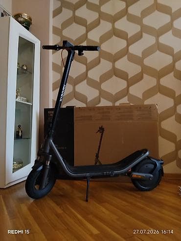 Elektrik nəqliyyatı: Yeni Elektrik samokat 10", 751 - 1000 Vt, 16 - 25 km/s, Ünvandan götürmə — 1
