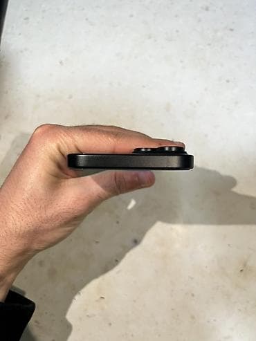 ayfon 6es: IPhone 15, 128 GB, Black Titanium, Simsiz şarj, Face ID — 5