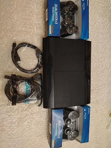 Playstation 3 Super Slim.Əla vəziyyətdədir . Hər şey işləkdir