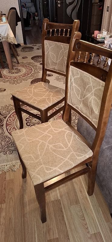 ikinci el mebel desti: Qonaq otağı üçün, İşlənmiş, Açılmayan, Dördbucaq masa, 4 stul — 2