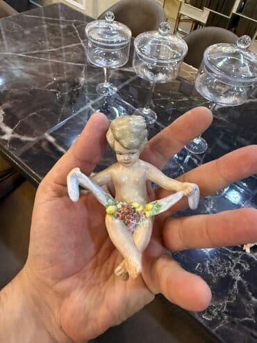 Qida məhsulları: Çılçıraq, 6 lampa, Farfor — 6