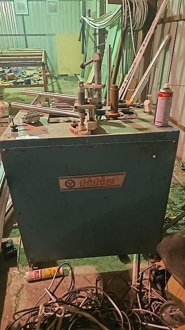 taxta kəsən stanok: Alüminium/PVC pəncərə-qatlama və emal üçün avadanlıqlar dəsti Tərkib — 5