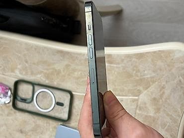 IPhone 13 Pro, Alpine Green, Face ID — 7