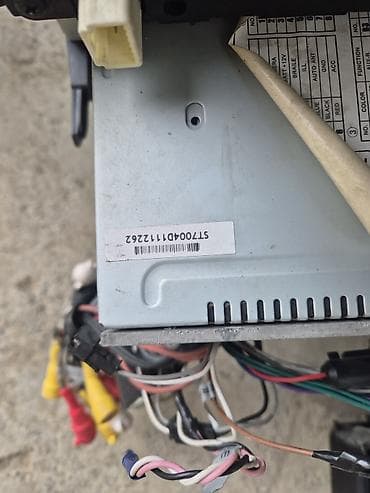 toxum: Toyota Land Cruiser 200 üçün multimedia və iqlim idarəetmə paneli — 9