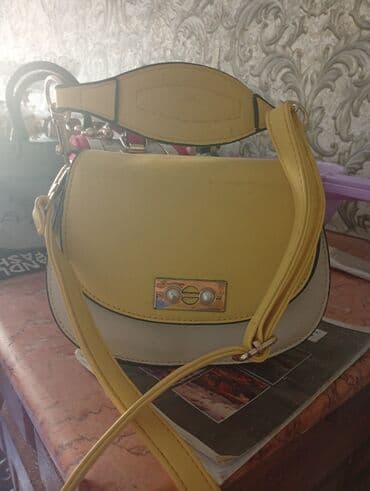 qizil dəsti: Qadın çantaları dəsti 1) Sarı-açıq krem rəngli çiyin çantası - Oval — 1