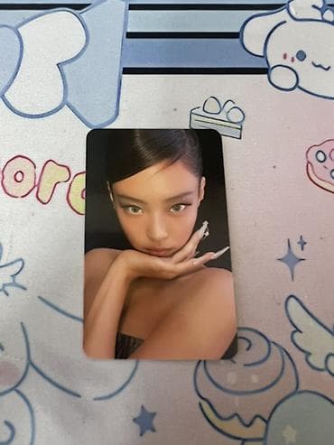 Məhsul: BLACKPINK – “DEADLINE” rəsmi fotokart, Jennie orginal foto at lalafo.az Məhsul: BLACKPINK – “DEADLINE” rəsmi fotokart, Jennie orginal foto