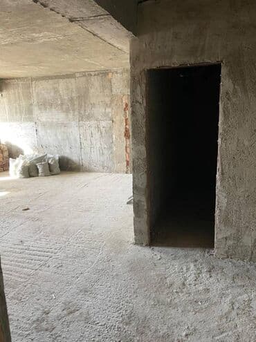 xırdalan evlər 15000: 3 otaqlı, Yeni tikili, m. Xalqlar Dostluğu, 120 kv. m — 2