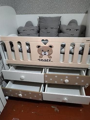 teddi: Oğlan və qız üçün, Yeni, Dördbucaq, Beşik, Dəst ilə, Matrassız, Yellənmə mexanizmsiz — 1