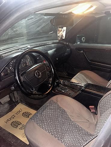 prius diskler: Mercedes-Benz C 180: 1.8 l | 1995 il Sedan — 6