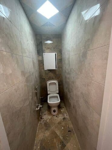 ucbucaq evlər: Bakı, 2 otaqlı, Köhnə tikili, m. Xalqlar Dostluğu, 60 kv. m — 10