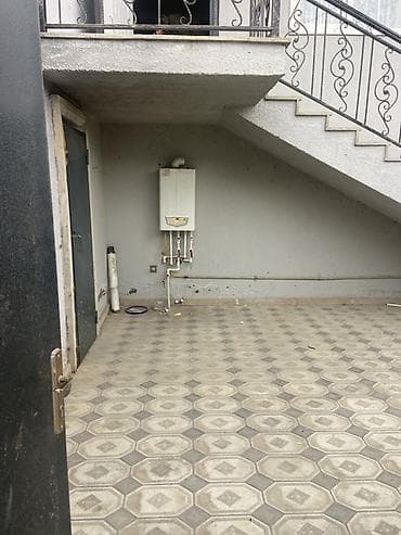 Квартиры: 100 м², 3 комнаты, Газ, Электричество, Водопровод — 3