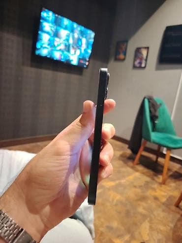 tank 3 pro max: IPhone 13 mini, 128 GB, Qara — 4