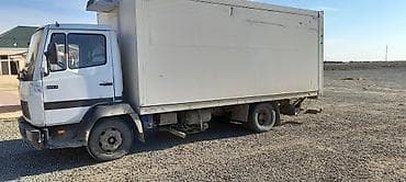 Yükdaşıma üçün qutu kuzovlu yük maşını - Marka/model: (şəkildə