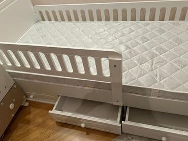 Oğlan və qız üçün, İşlənmiş, Çarpayı, Bazasız, Matrassız, Siyirməli