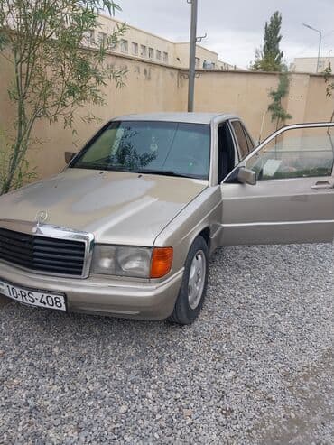 retro avtomobil satışı: Mercedes-Benz sedan, qızılı/rəngli kuzov, 4 qapı, qabaqdan ulduz — 1