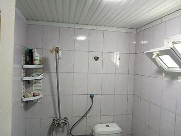 Квартиры: 1 mərtəbəli həyət evi - Mavi rəngdə boyanmış künc sahədə yerləşən — 4