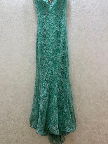 Toy paltarları və aksesuarları: 1 defe toya geyilib — 4