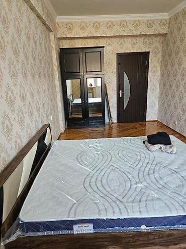 8 noyabr mt Azər Əliyev küç 16/2 mərtəbəsi sahəsi 145 kv 3 otaqlı — 10