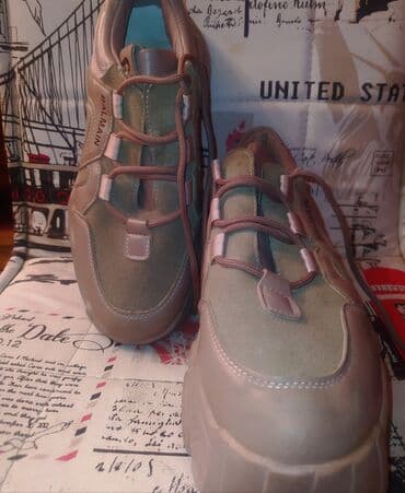 krosofka: Ölçü: 38, Yeni — 9