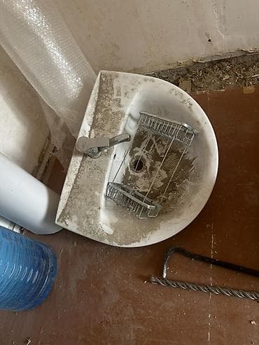 Sekilde gorubduyu kimidi