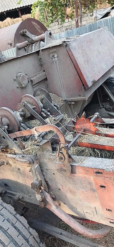 diskiler: Ustmak UM4M-4 taxıl səpən (daneli səpin aqreqatı) Xüsusiyyətlər: - — 6