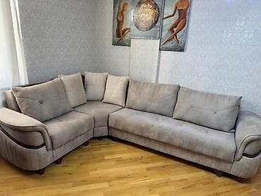 Uqlavoy divan yaxsi vezyetde acilir baza var qiymet 650 azn unvan