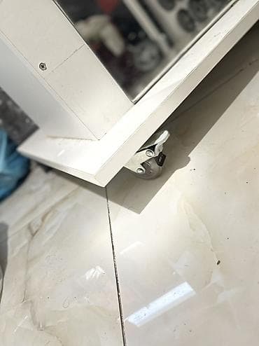 ana şəkli çəkmək: Güzgü Döşəmə üstü, Düzbucaqlı, Çərçivə ilə — 3
