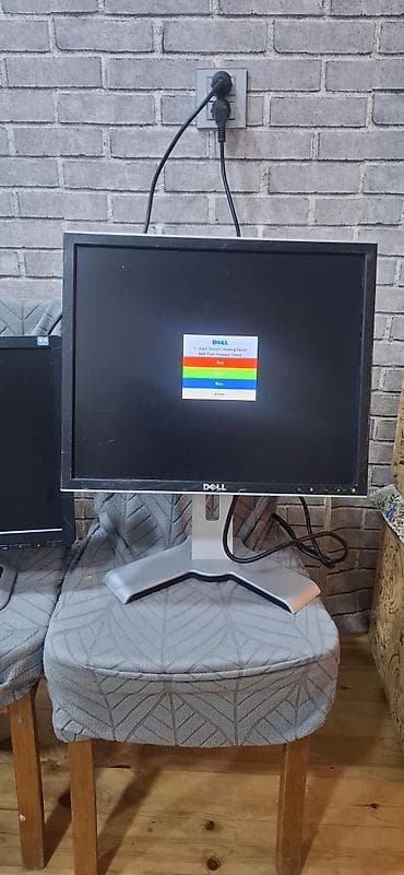 redmi tablet: Dell LCD monitor - Model: Dell UltraSharp (2007WFP seriyasına bənzər) — 1