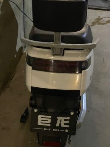 xiomi skuter: Elektrik skuter - Rəng: ağ/krem - Arxa hissədə geniş LED stop işığı - — 2