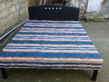 ikinci el kravat: Taxt
Hazirlari var — 3