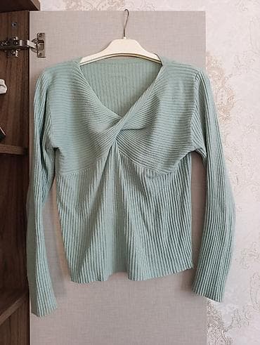 polo classic şalvar: - Mavi qısa polo köynək - Brend: Hellie (Made in Turkey) - Ölçü: S (EU — 3