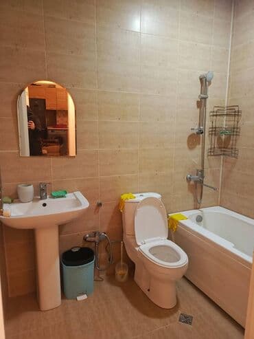 1 mənzil sutkalıq: Hövsan Mida 1 layihəsində, Yeni tikili, 7 mərtəbəli binanın 3-cü — 5