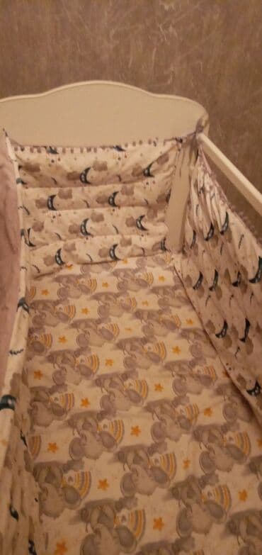 ikinci əl uşaq carpayısı: Oğlan və qız üçün, İşlənmiş, Beşik, Matras ilə, Yellənmə mexanizm ilə — 5