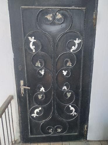 seyf qapilar: Seyf qapi 204/95sm
140azn 
Mastaga 6500 leli — 1