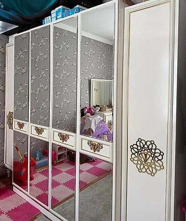 nerj su ceni: İşlənmiş, 6 qapı, Güzgülü, Ağ, Açılan, Düz dolab — 1