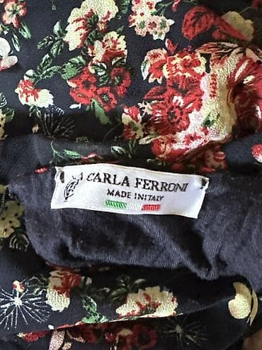 Tulumlar: Carla Ferroni qadın kombinezonu İtalyan marka

çiçək naxışlı V yaxa — 3