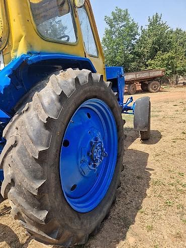 maşınlar 011: Traktor və dırmıq ot yığan araba(presiv) Traktor MTZ tipli (klassik — 9