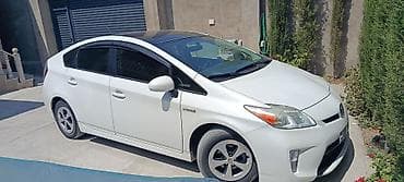 pec matoru: Toyota Prius hibrit Ağ mirvari rəng. 2014 ci il. Mator karopka abs — 1