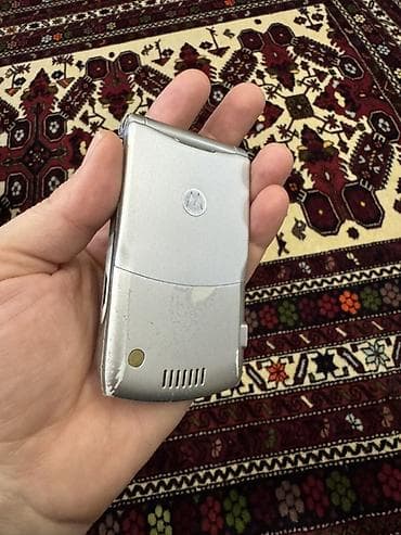 philips xenium f511: Motorola rəng - Gümüşü, Düyməli — 4