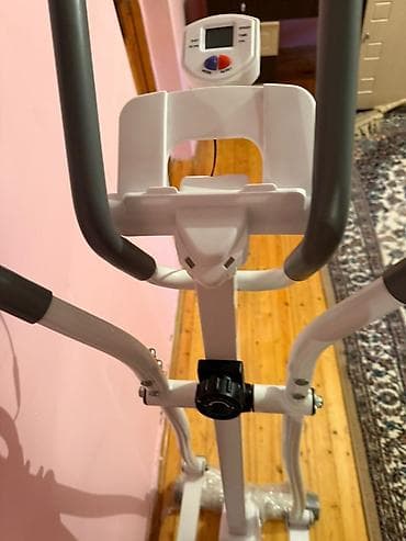 elliptik: Lij dar var 2 eded 110 kq 470 manat Lij 120 kq 650 manat isdeyen — 3