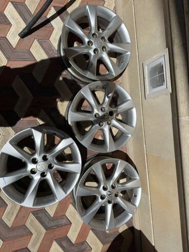 Yan və salon güzgüləri: Arxa, Lexus RX350 — 10