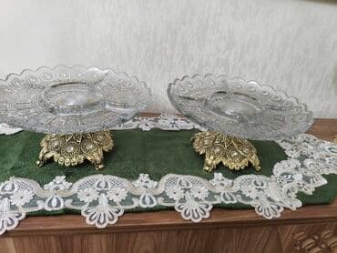 meyvə qablari: Şüşə meyvəqabı dəsti - 4 ədəd qaldırılmış ayaqlı meyvəqabı - — 2