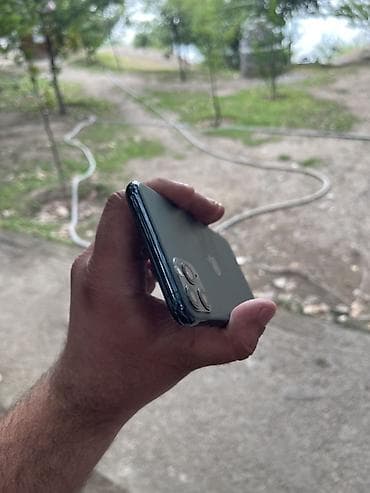 iphone 16 e4: IPhone 11 Pro Max, 64 GB, Matte Midnight Green — 4