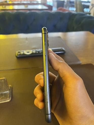 IPhone 11, 64 GB, Qara, Face ID, Simsiz şarj, Zəmanət — 5