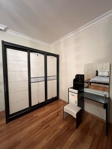 комби радиатор: Двуспальная кровать, Шкаф, Комод, 2 тумбы, Б/у — 2