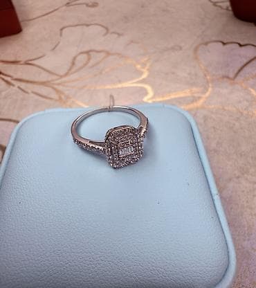 ağ qızılın qiyməti: Nişan, Üzük, Ağ qızıl, 585 Əyar, Brilyant, 0.26-0.50 Karat — 2