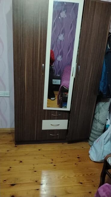 güzgülü mebel dəsti: Yataq otağı mebeli dəsti - Şkaf 1: 4 qapılı, ortada 2 ədəd böyük — 3