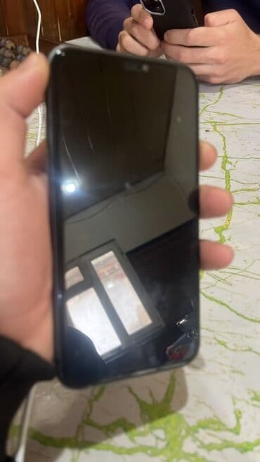 iphone 13 pro max 256 gb qiymeti: IPhone 11, Qara, Face ID — 2